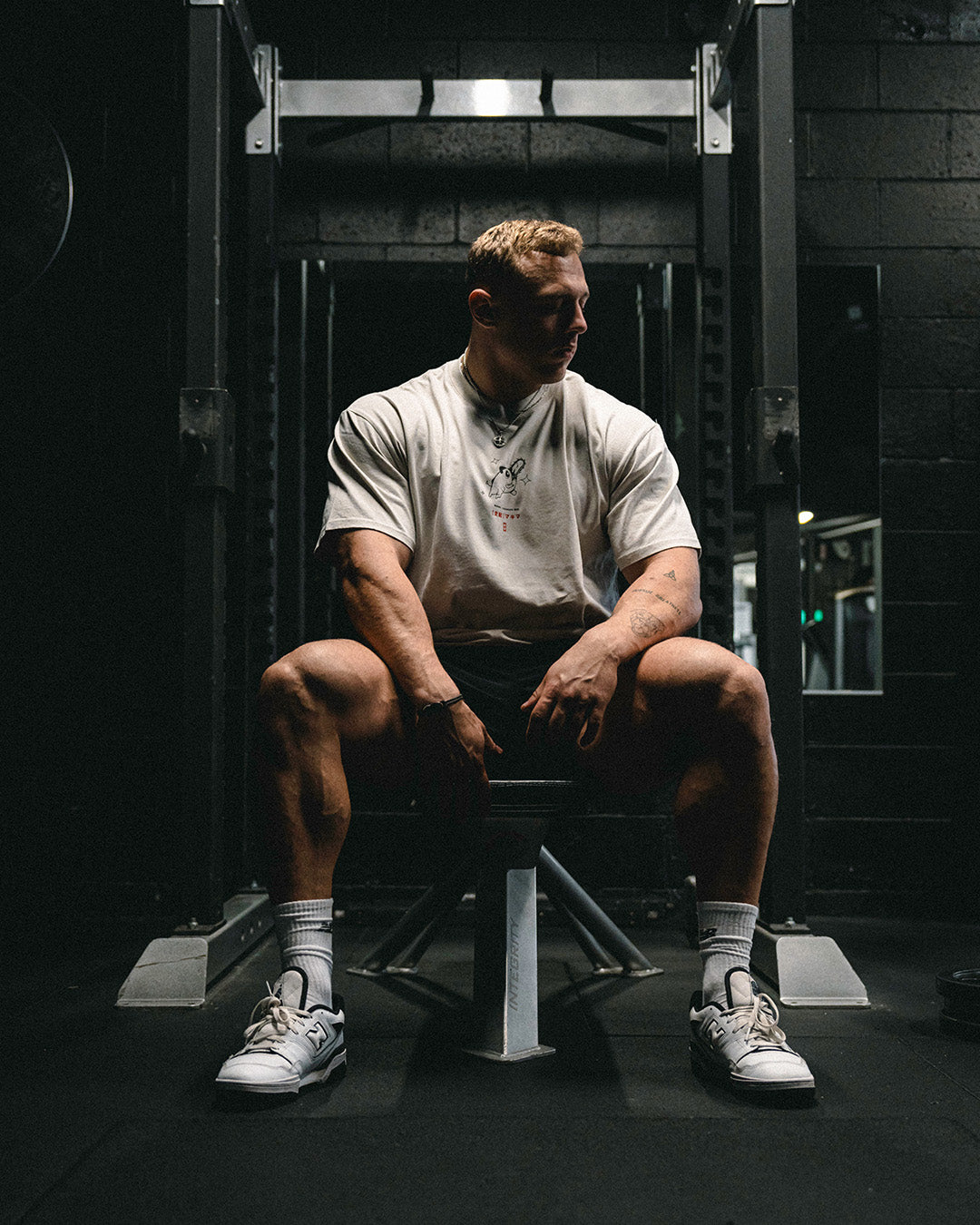 Makima (DRINKS) - Oversized Heavy Tee