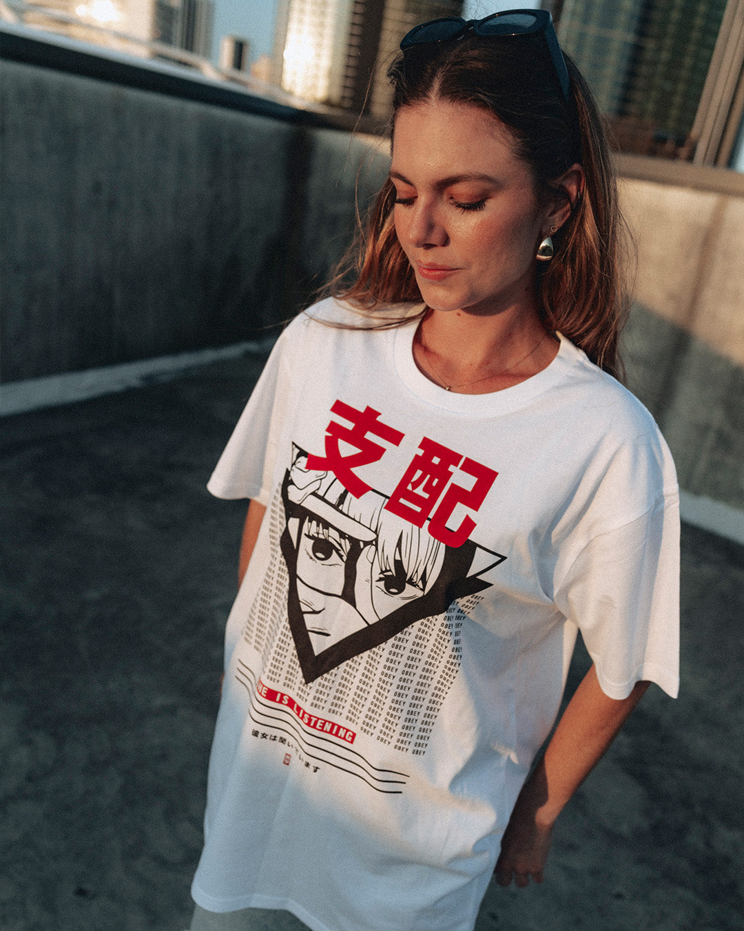 Makima (OBEY) - T-Shirt