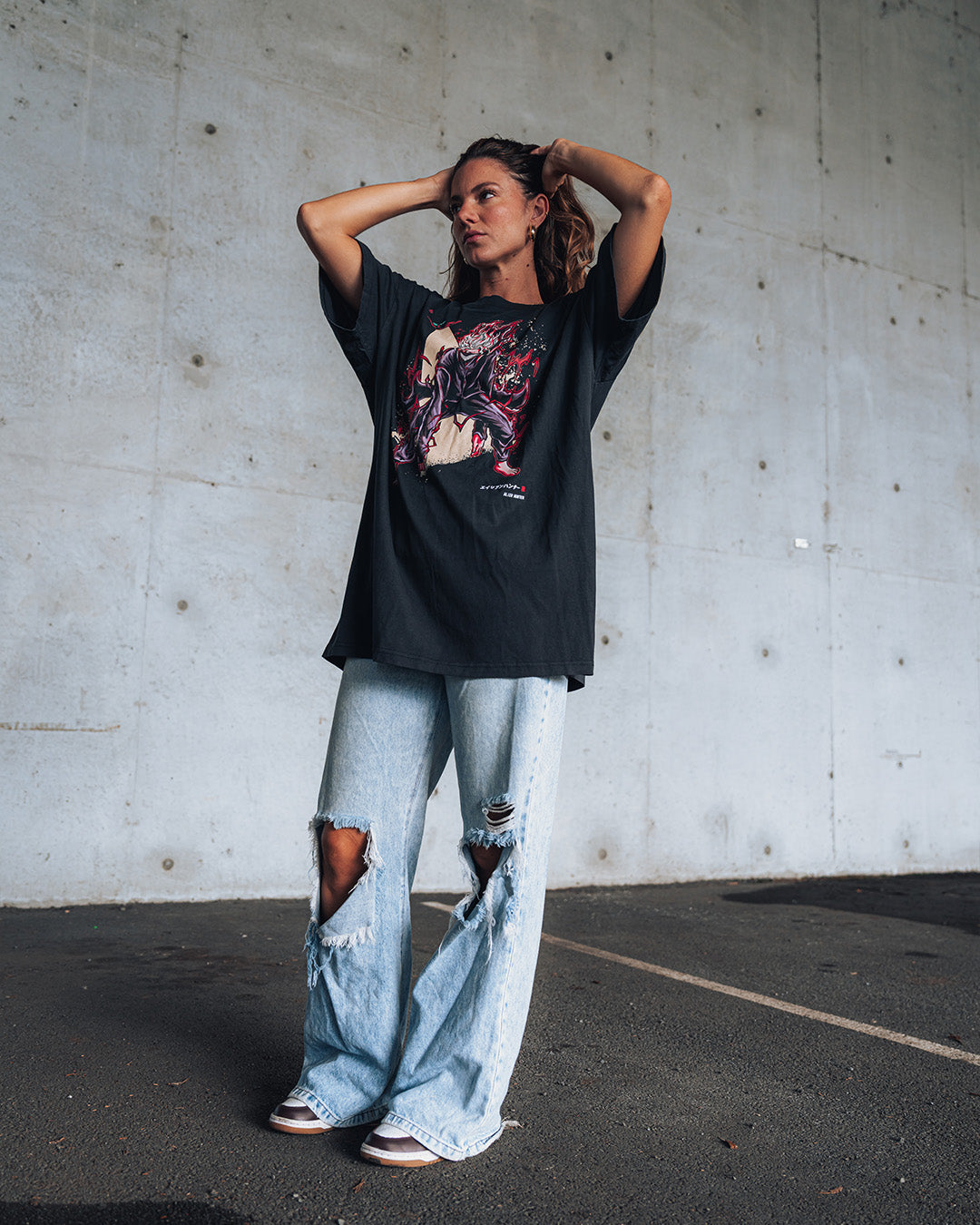 UFO HUNTER - Oversized Heavy Tee