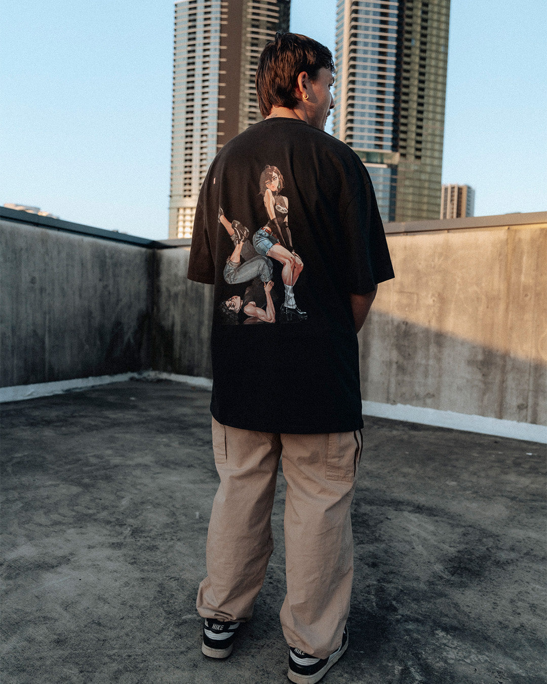 UFO Hunters (Friday) - Oversized Heavy Tee